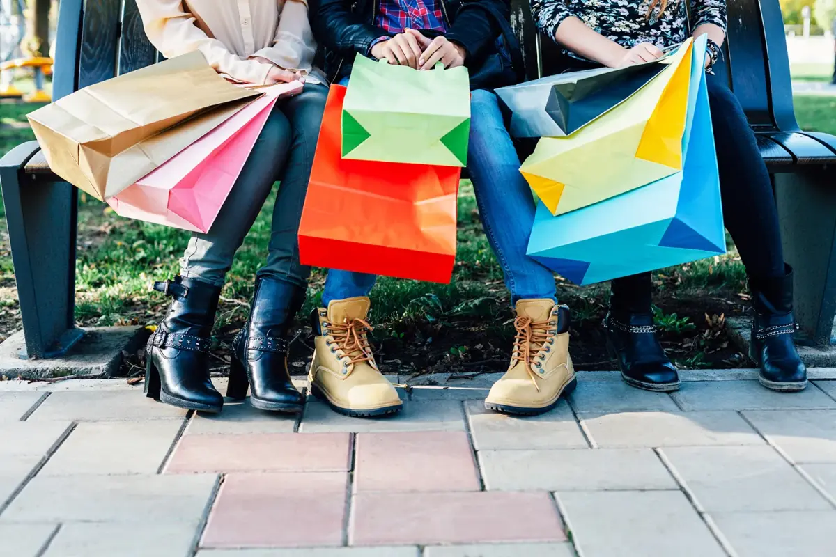 Retail <span class='text-violet-700'>Packaging</span> that Sells on the <span class='text-violet-700'>Shelf</span>